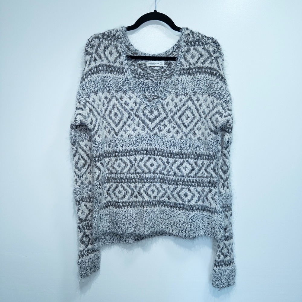 Abercrombie & Fitch Gray Geometric Wool-Blend Eyelash Knit Sweater Medium/Large‎
